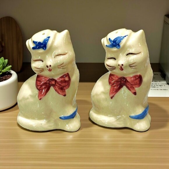 Vintage SHAWNEE Pottery Puss n Boots Cats Salt Pepper Shakers 1940s 1950s MCM - Picture 1 of 6